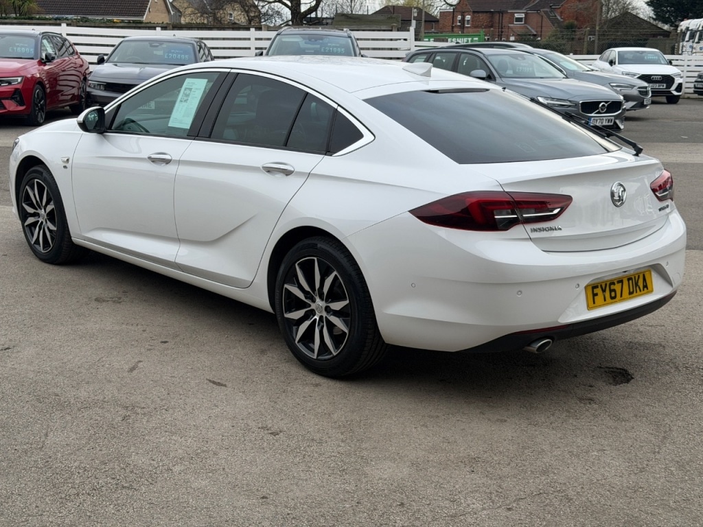 Used Vauxhall Insignia 2017 for sale - 77791907: Photo 2