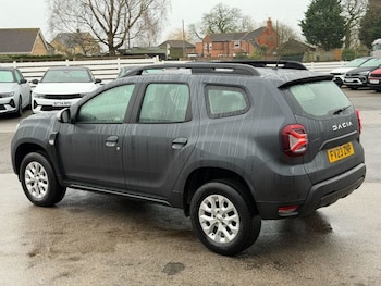 Used Dacia Duster 2023 for sale - 77095870: Photo