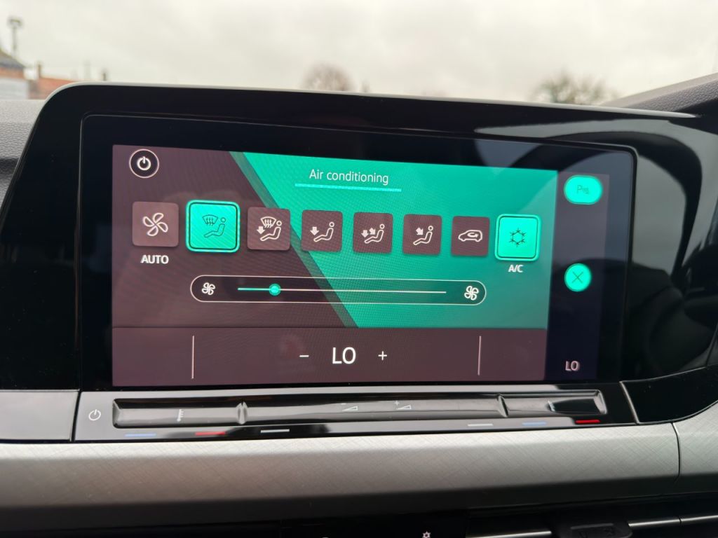 Used Volkswagen Golf 2021 for sale - 76581481: Photo 21