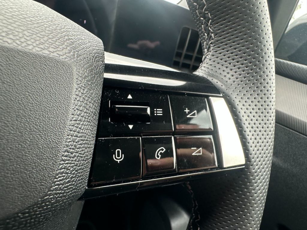 Used Vauxhall Astra 2024 for sale - 76422158: Photo 38