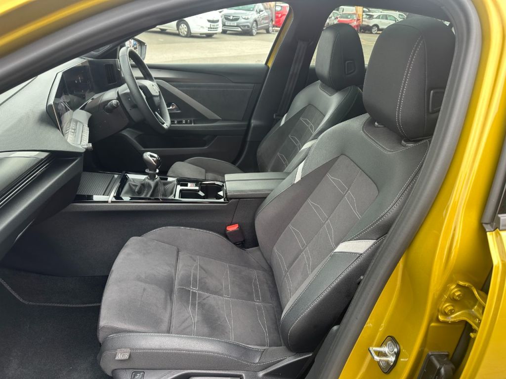 Used Vauxhall Astra 2024 for sale - 76422158: Photo 4