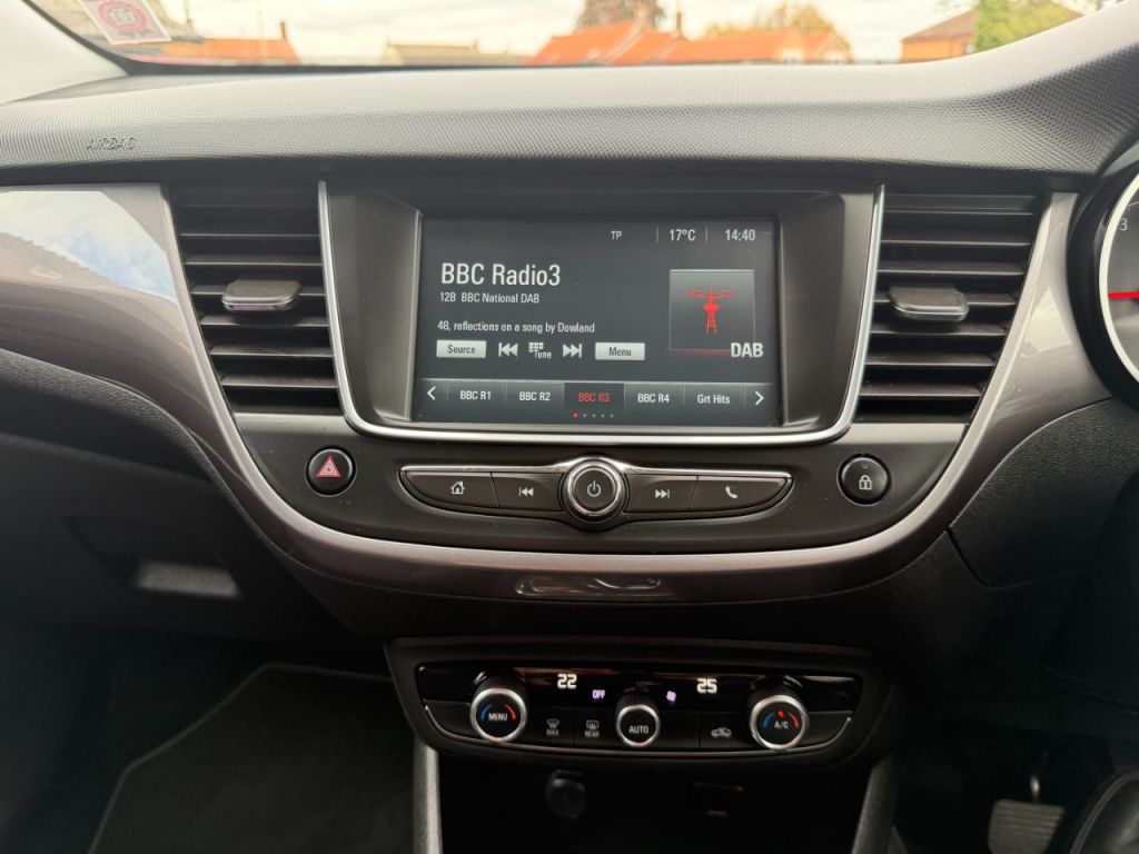 Used Vauxhall Crossland X 2018 for sale - 76590642: Photo 16