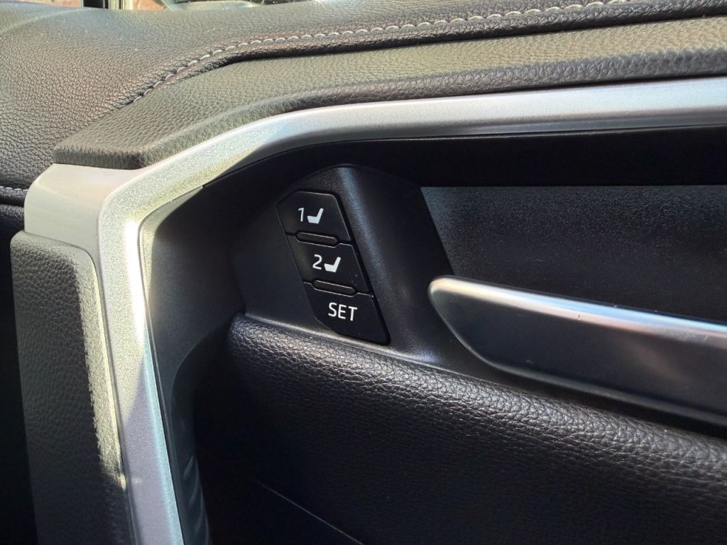 Used Toyota RAV4 2020 for sale - 77571153: Photo 23