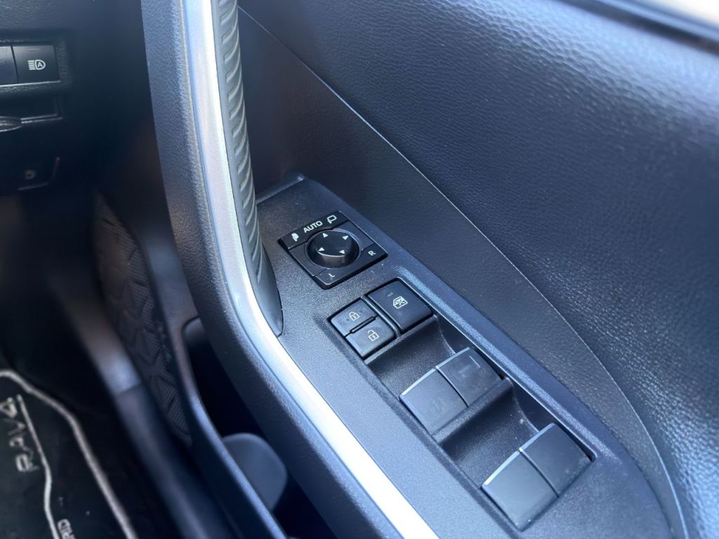 Used Toyota RAV4 2020 for sale - 77571153: Photo 47