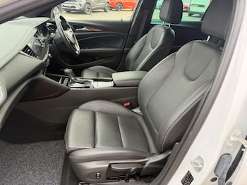 Used Vauxhall Insignia 2020 for sale - 76209921: Photo