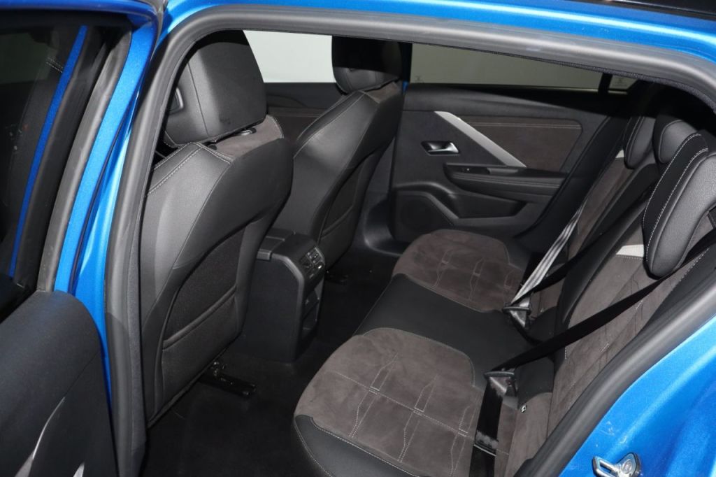 Used Vauxhall Astra 2024 for sale - 77571119: Photo 4