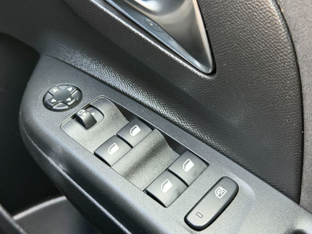 Used Vauxhall Corsa 2023 for sale - 76209908: Photo 28