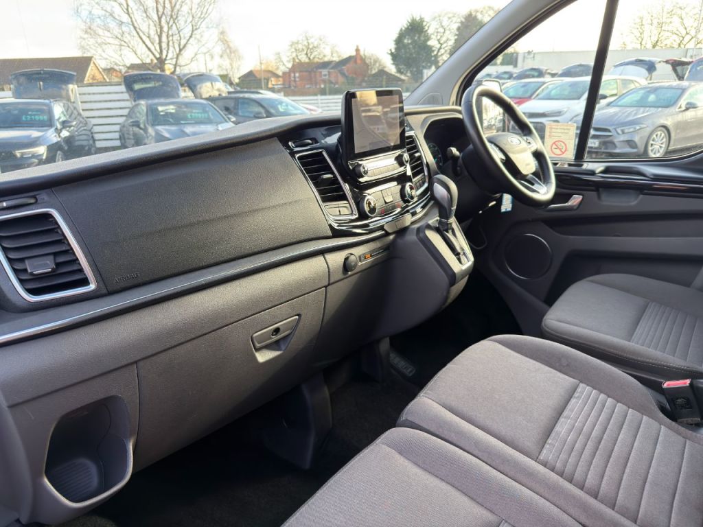 Used Ford Tourneo Custom 2023 for sale - 77394079: Photo 3