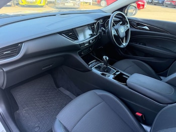 Used Vauxhall Insignia 2018 for sale - 78353108: Photo