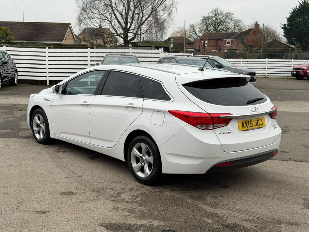 Used Hyundai i40 2015 for sale - 77368123: Photo 2