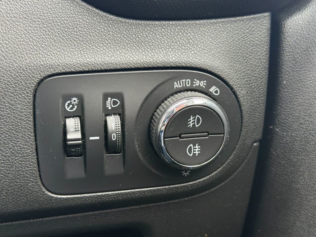 Used Vauxhall Crossland X 2018 for sale - 77506505: Photo 18