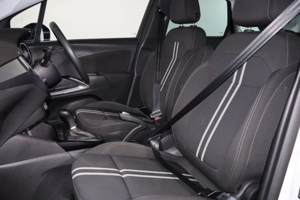 Used Vauxhall Crossland 2024 for sale - 76603775: Photo 3