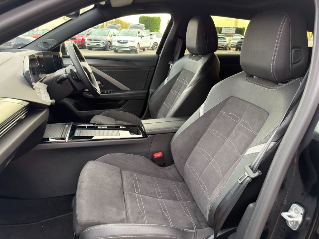 Used Vauxhall Astra 2024 for sale - 76603790: Photo 4