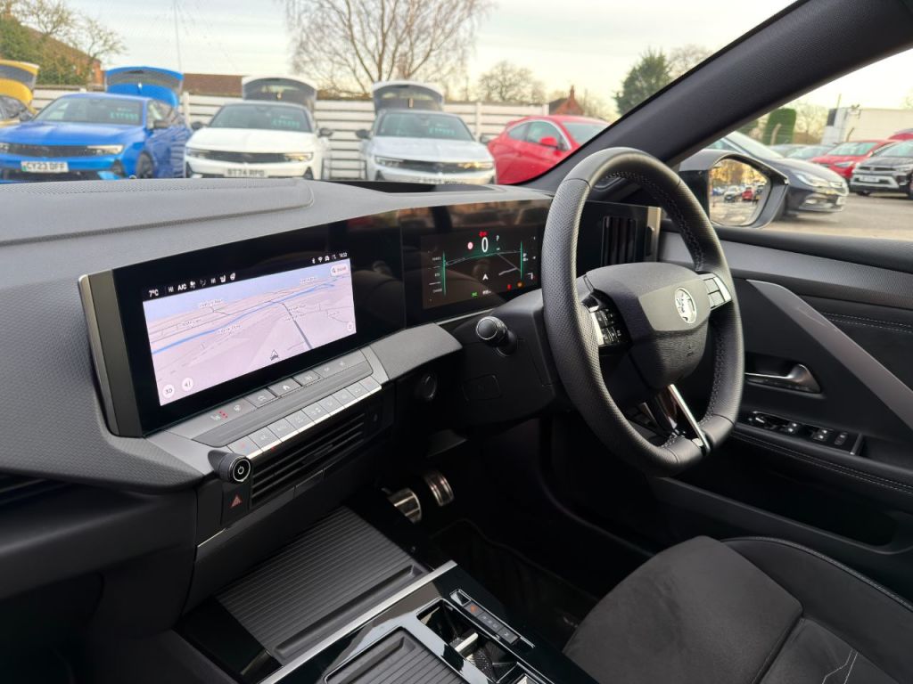 Used Vauxhall Astra 2024 for sale - 76603790: Photo 5