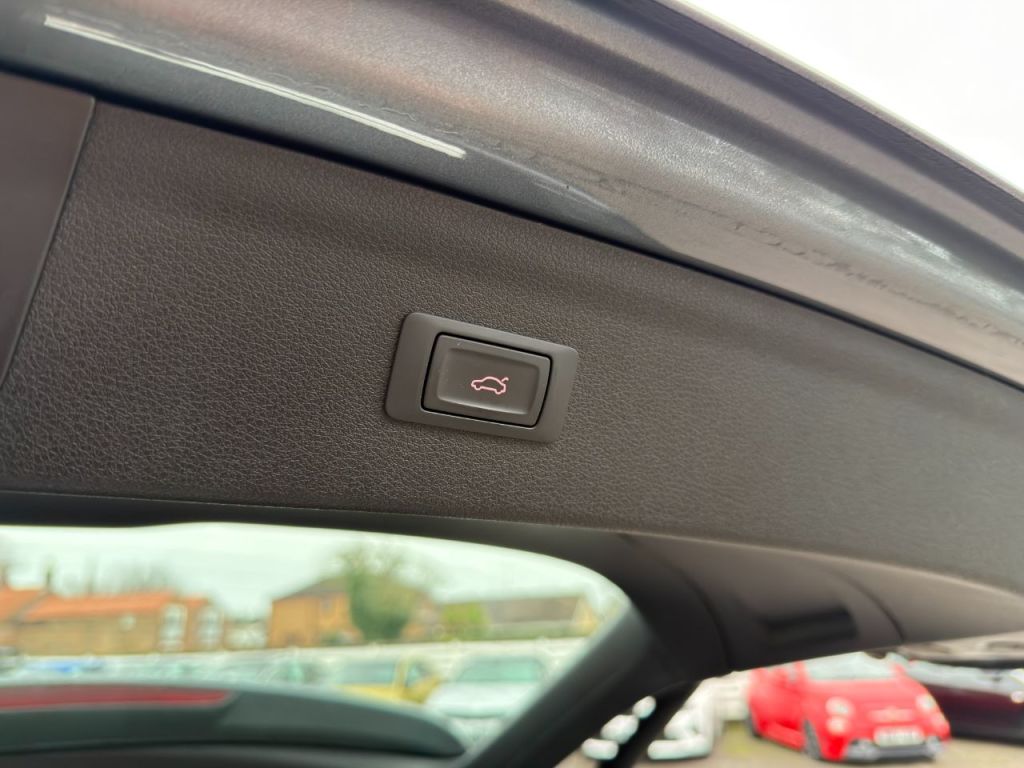 Used Audi Q3 2018 for sale - 77034395: Photo 16