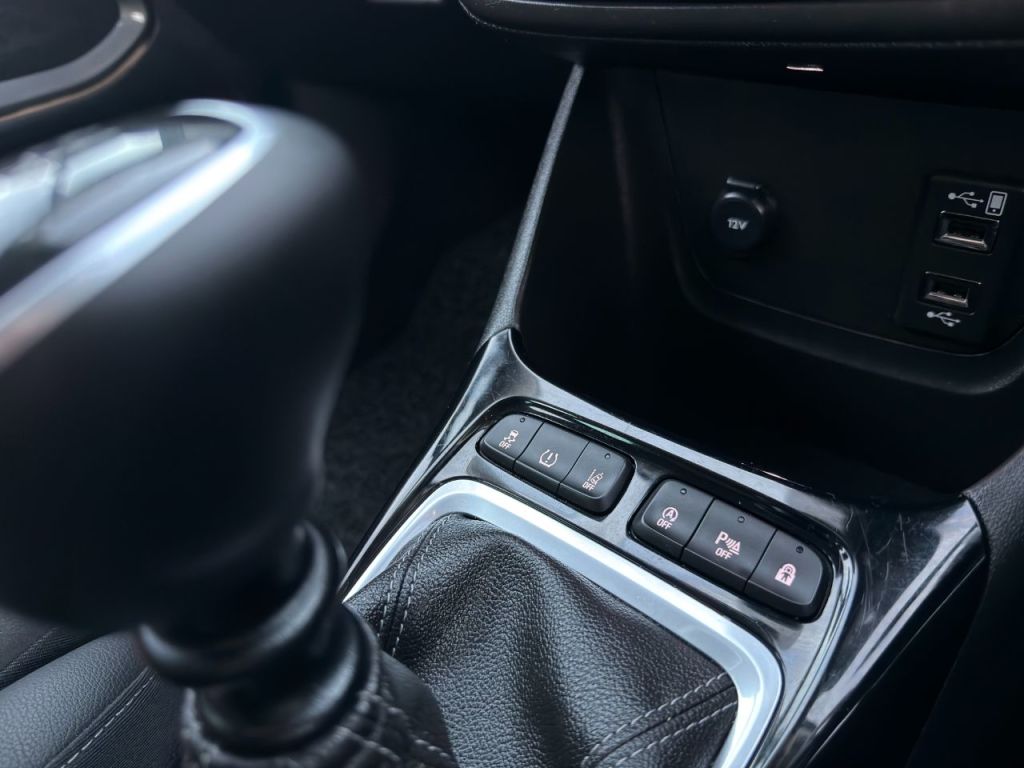 Used Vauxhall Crossland 2023 for sale - 76798616: Photo 24