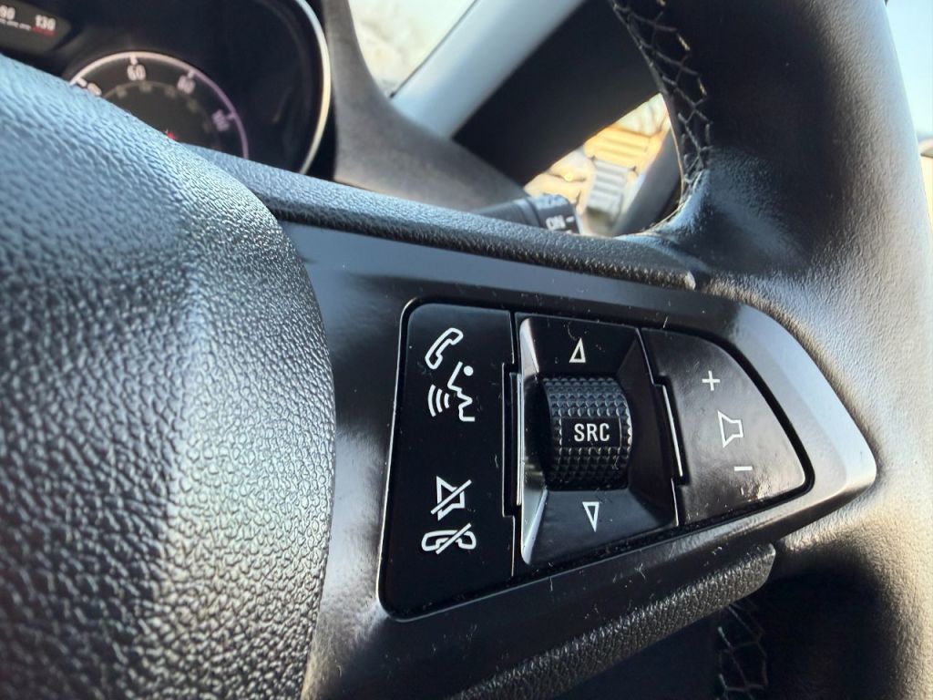 Used Vauxhall Corsa 2015 for sale - 76590639: Photo 28