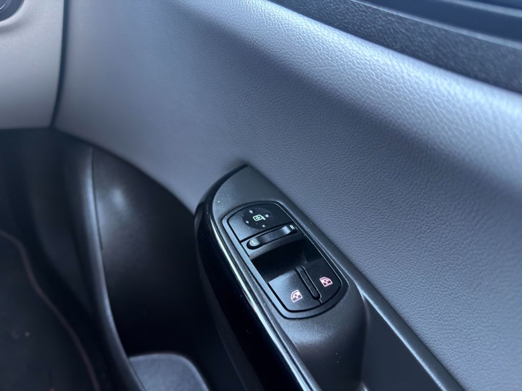 Used Vauxhall Corsa 2015 for sale - 76590639: Photo 29