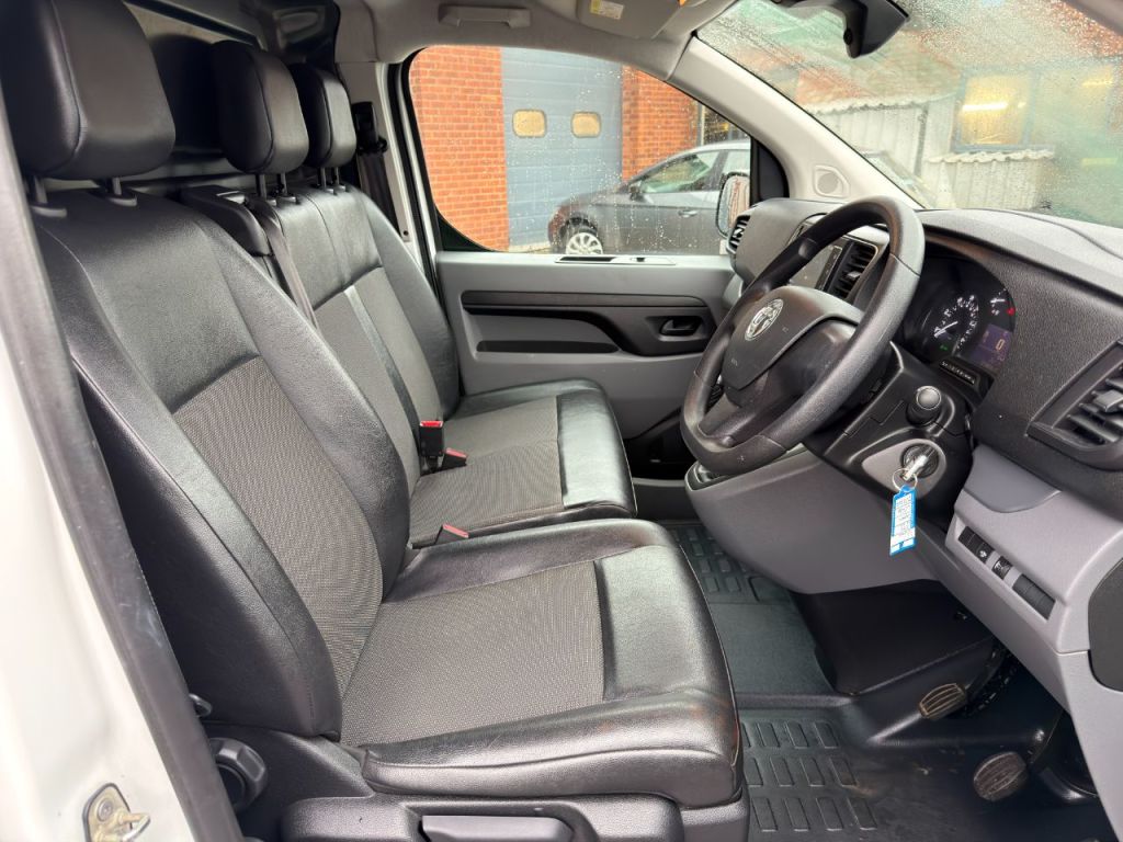 Used Vauxhall Vivaro 2021 for sale - 77211637: Photo 15