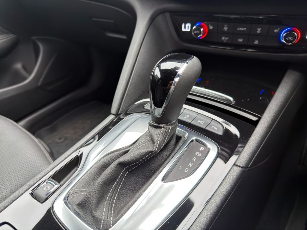 Used Vauxhall Insignia 2017 for sale - 77463287: Photo 19