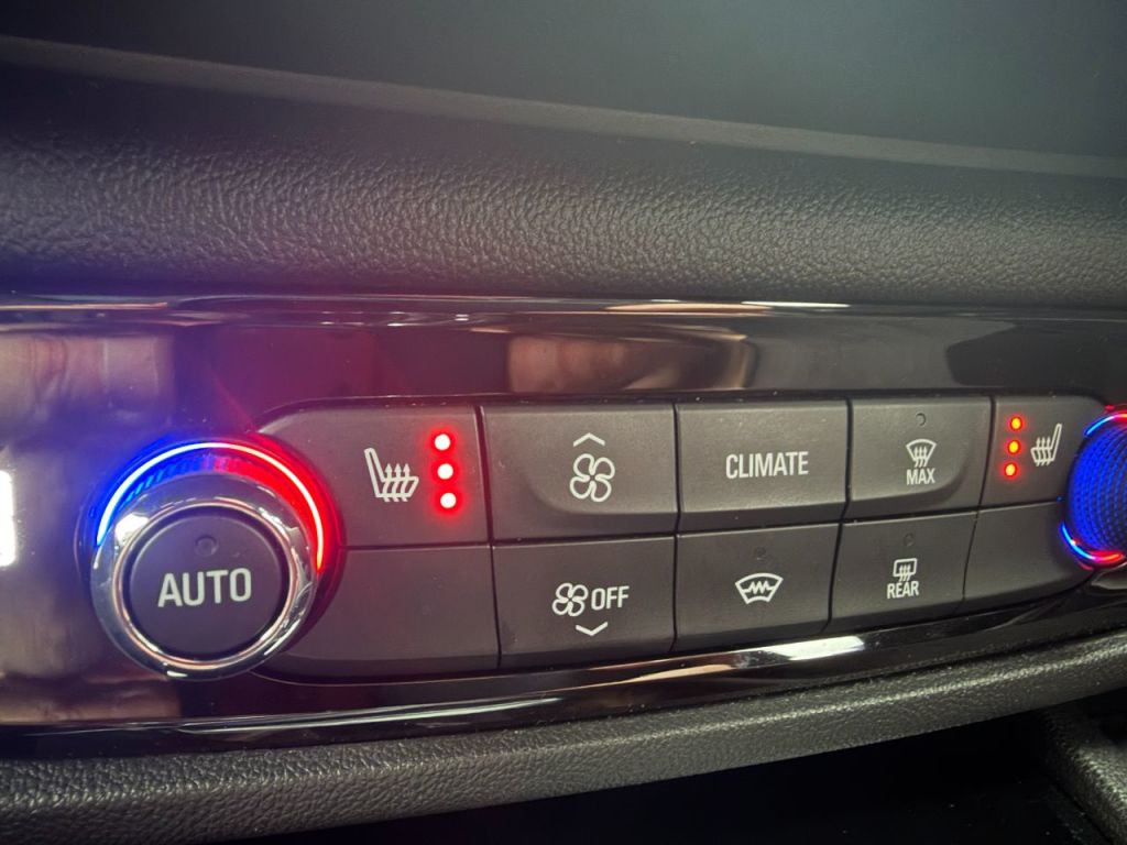 Used Vauxhall Insignia 2017 for sale - 77463287: Photo 25