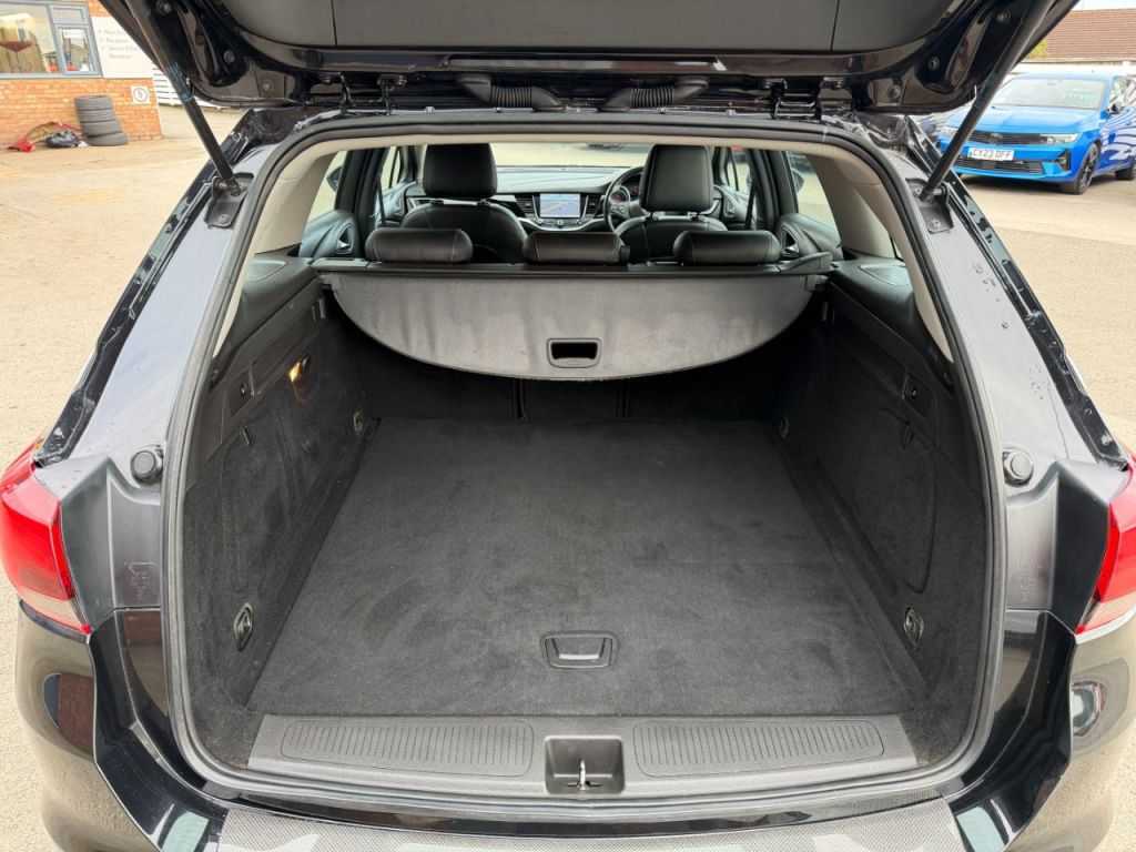 Used Vauxhall Astra 2017 for sale - 76481221: Photo 11