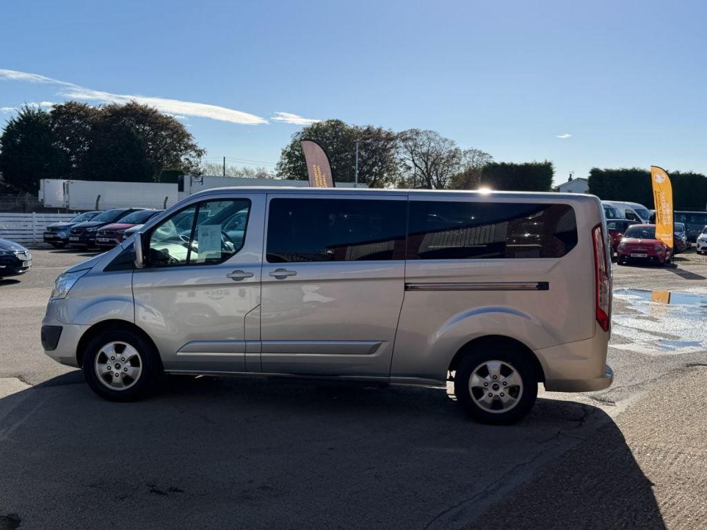 Used Ford Tourneo Custom 2017 for sale - 75358750: Photo 10