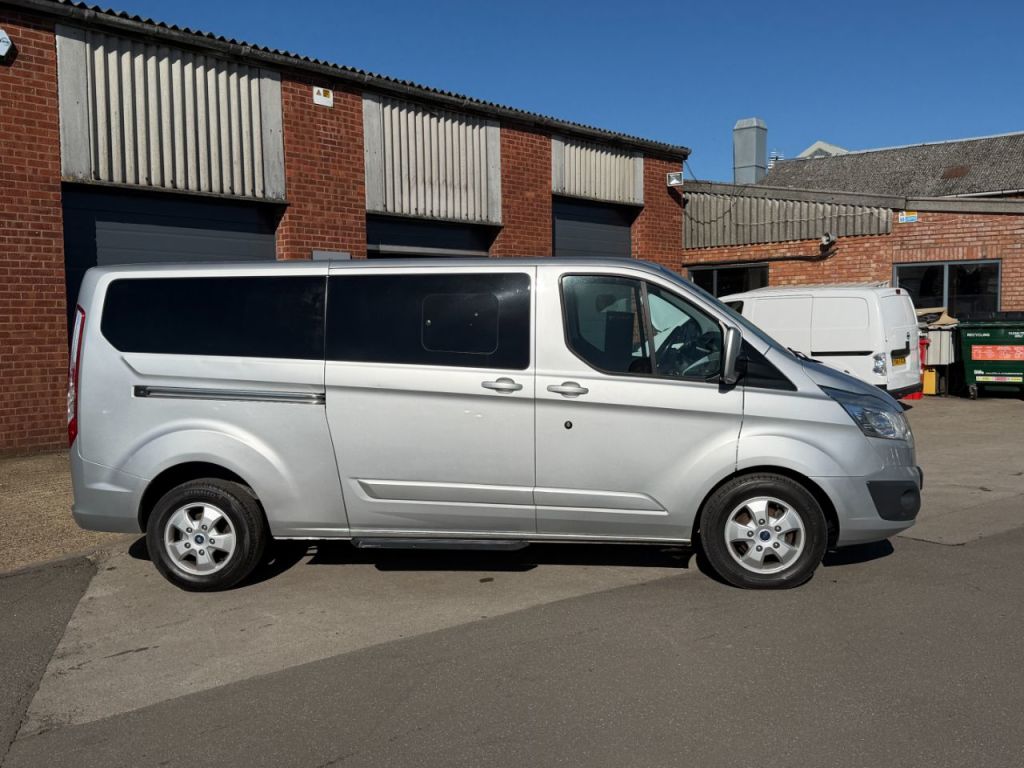 Used Ford Tourneo Custom 2017 for sale - 75358750: Photo 17