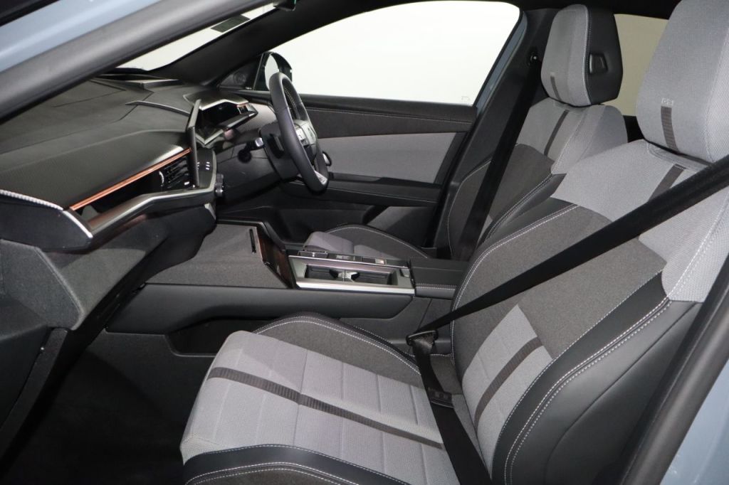 Used Vauxhall Grandland 2025 for sale - 78002229: Photo 3