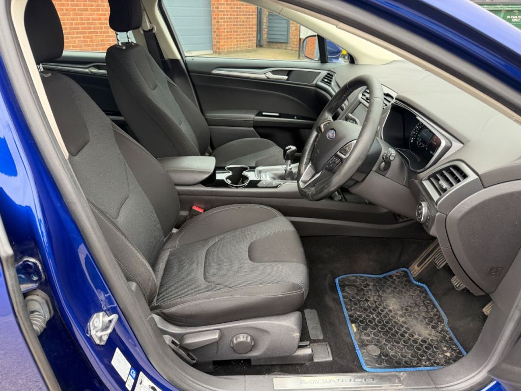 Used Ford Mondeo 2016 for sale - 76312844: Photo 12