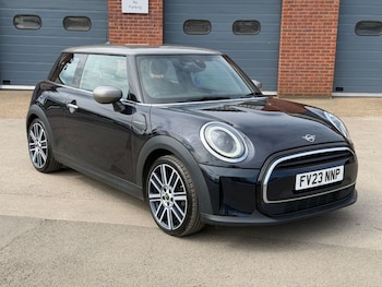 Used MINI Hatch 2023 for sale - 78240690: Photo