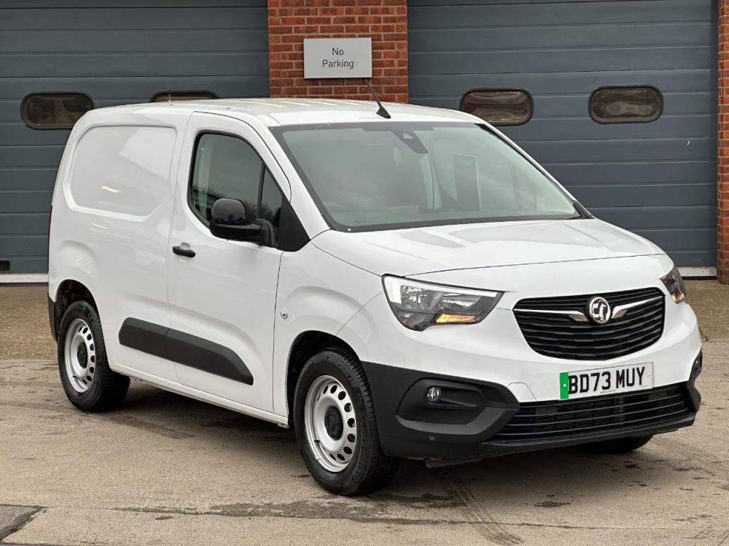 Used Vauxhall Combo 2023 for sale - 76531275: Photo 1