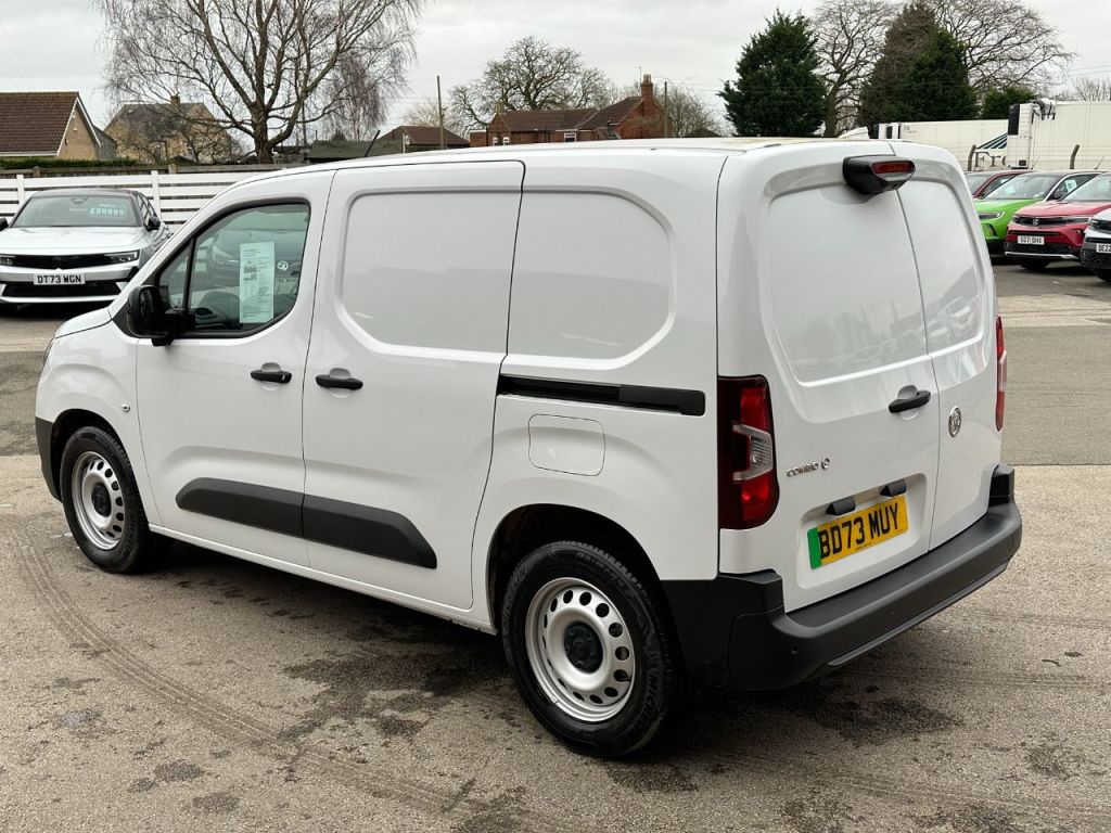 Used Vauxhall Combo 2023 for sale - 76531275: Photo 2