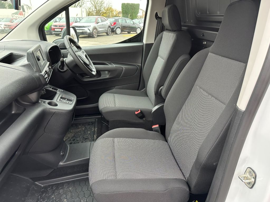 Used Vauxhall Combo 2023 for sale - 76531275: Photo 3