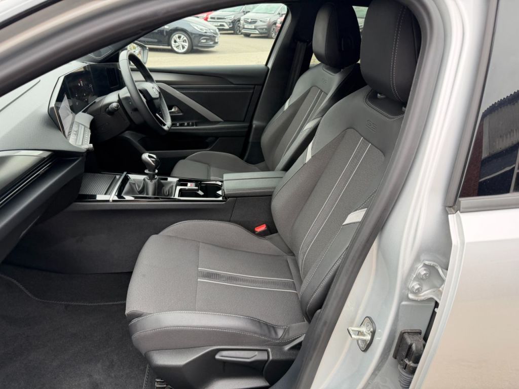 Used Vauxhall Astra 2024 for sale - 76312835: Photo 4