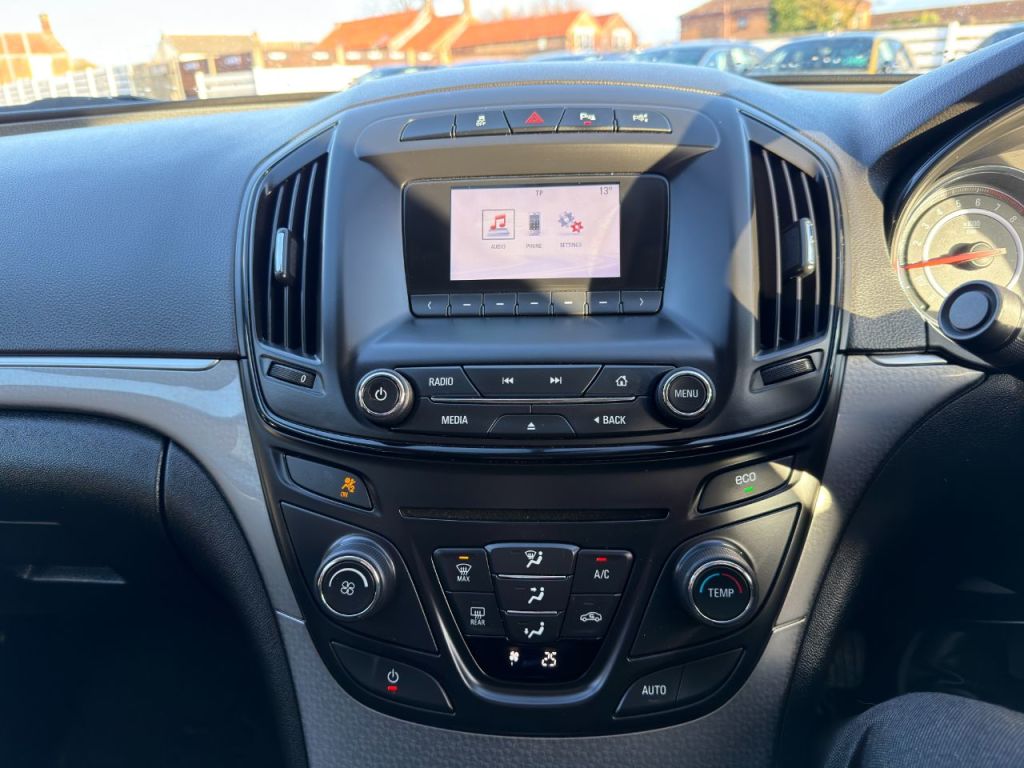 Used Vauxhall Insignia 2015 for sale - 76934809: Photo 21