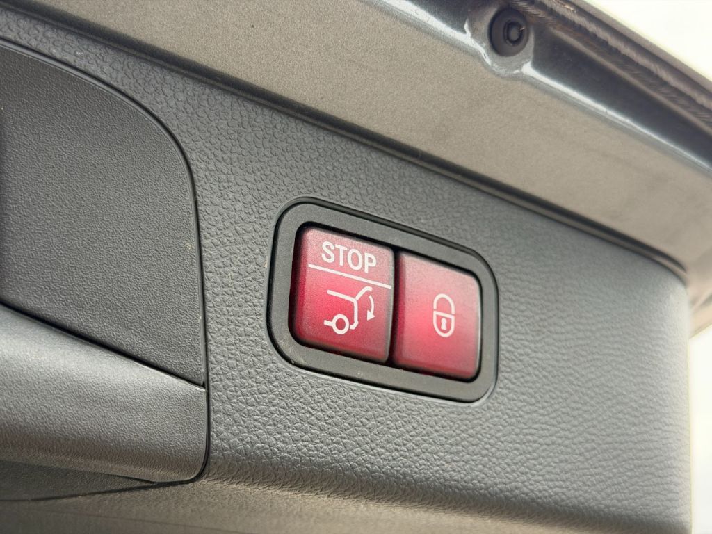 Used Mercedes-Benz GLC 2018 for sale - 78095728: Photo 15