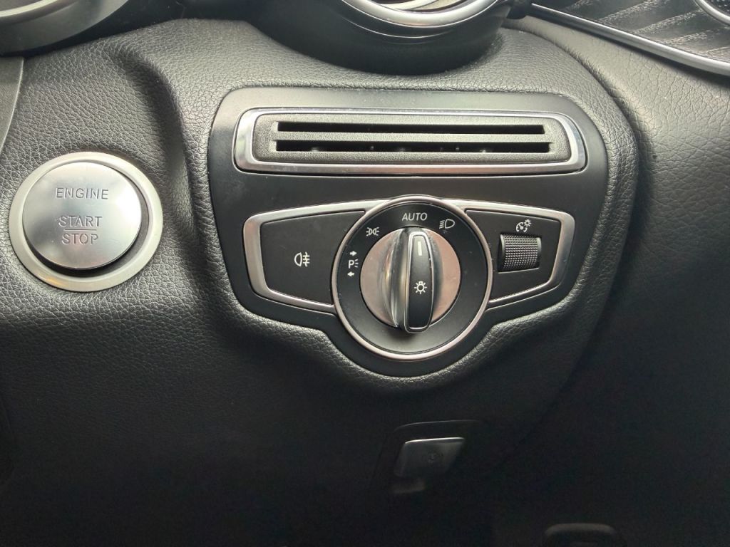 Used Mercedes-Benz GLC 2018 for sale - 78095728: Photo 38