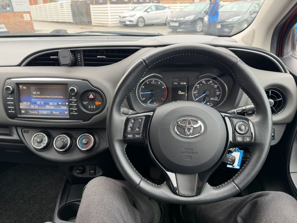 Used Toyota Yaris 2019 for sale - 77692426: Photo 14