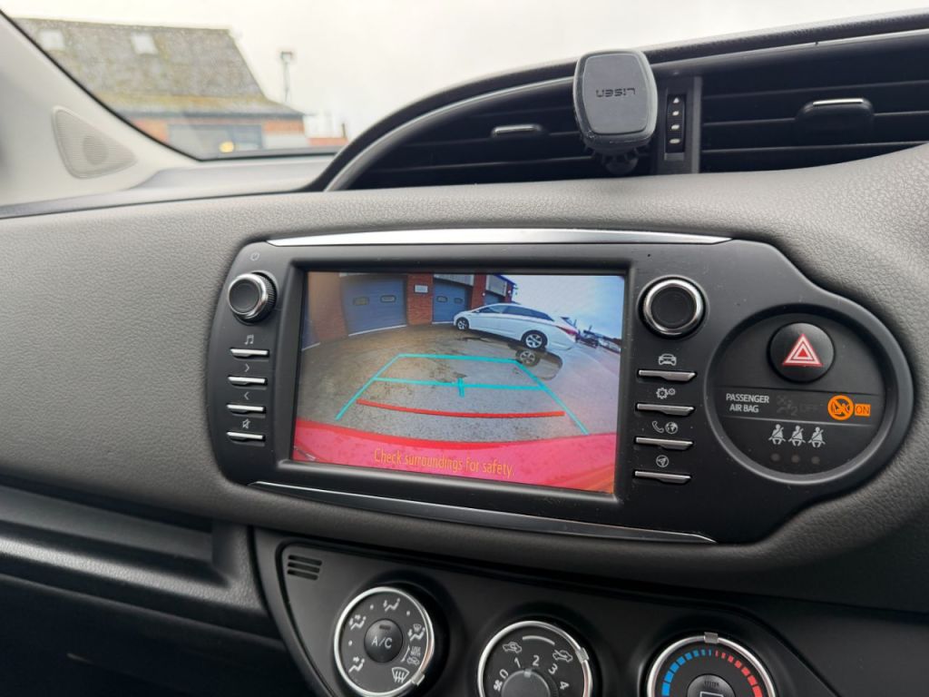 Used Toyota Yaris 2019 for sale - 77692426: Photo 16