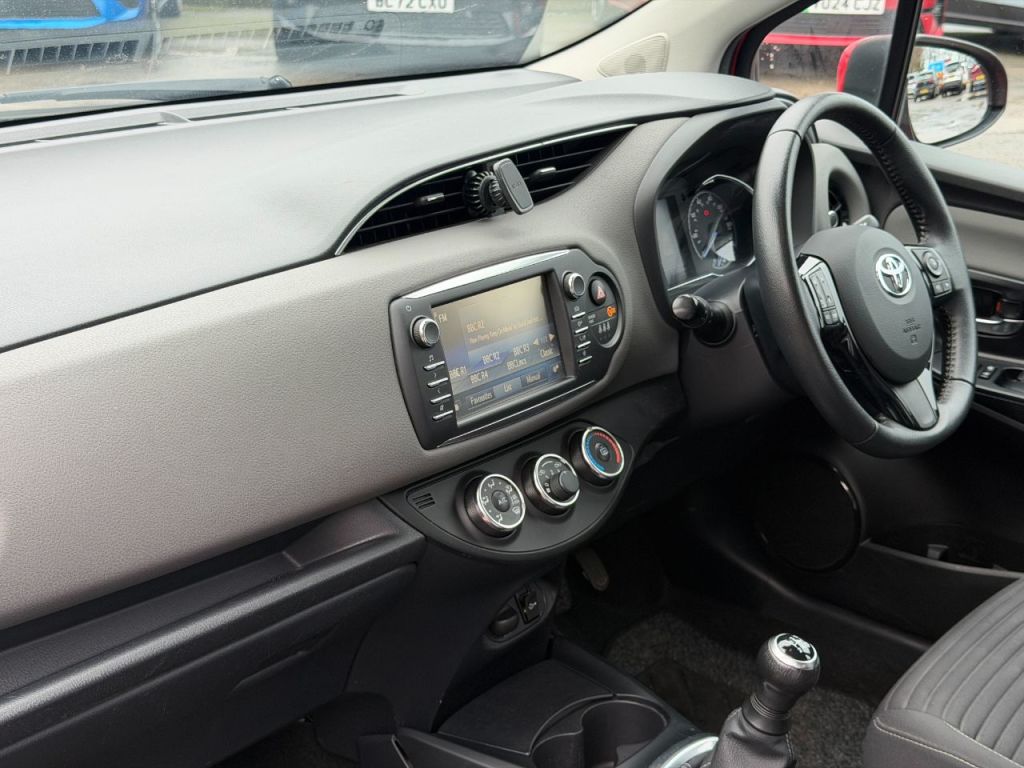 Used Toyota Yaris 2019 for sale - 77692426: Photo 3