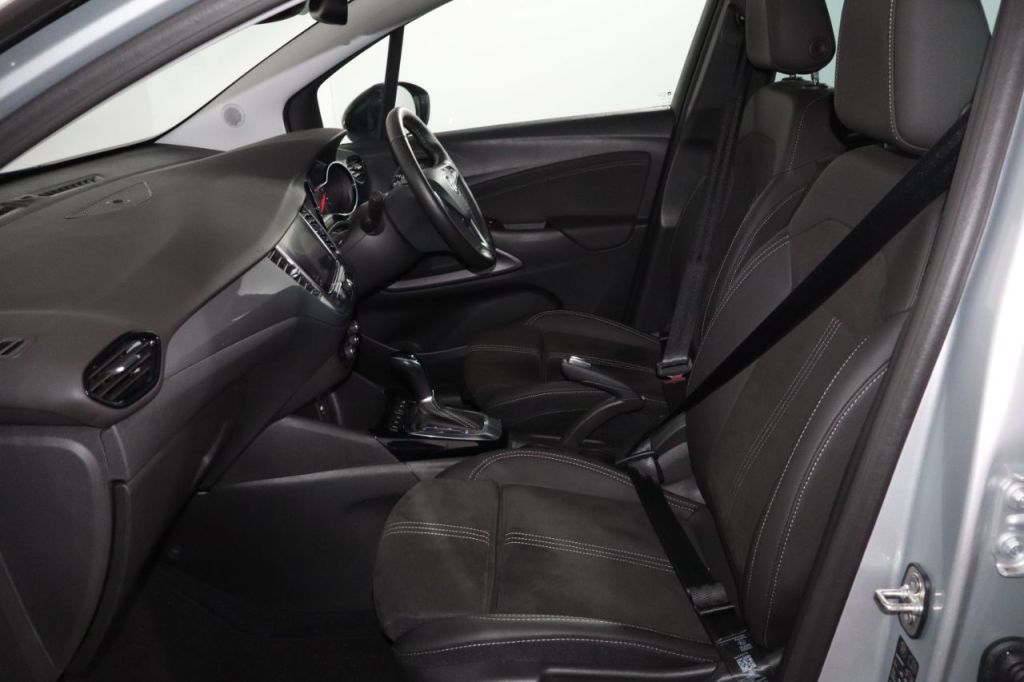 Used Vauxhall Crossland 2024 for sale - 77341120: Photo 3