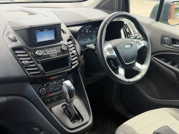 Used Ford Grand Tourneo Connect 2022 for sale - 78850222: Photo