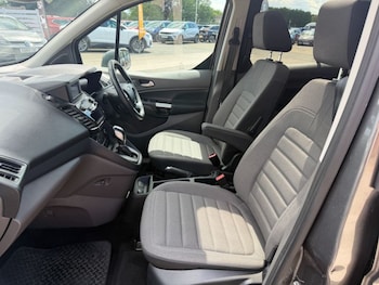 Used Ford Grand Tourneo Connect 2022 for sale - 78850222: Photo