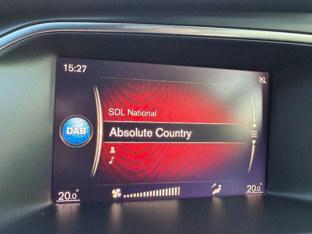 Used Volvo V40 2017 for sale - 76590641: Photo 28