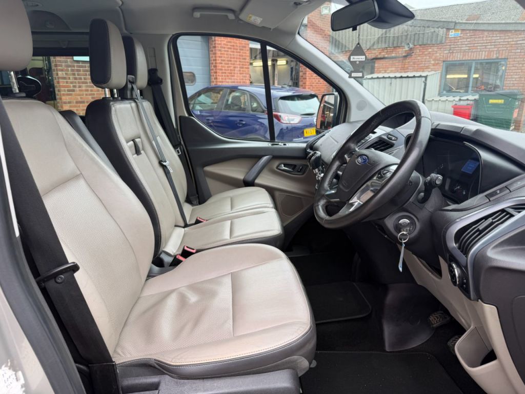 Used Ford Tourneo Custom 2016 for sale - 75358751: Photo 17