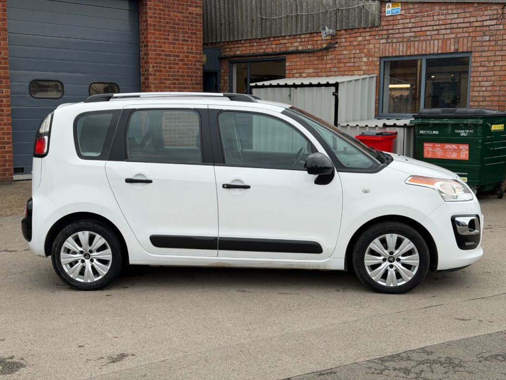 Used Citroen C3 Picasso 2017 for sale - 76428844: Photo 15