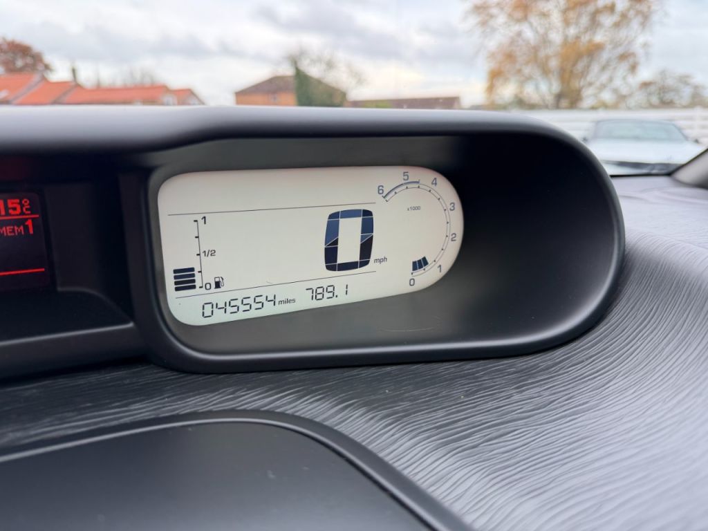 Used Citroen C3 Picasso 2017 for sale - 76428844: Photo 5