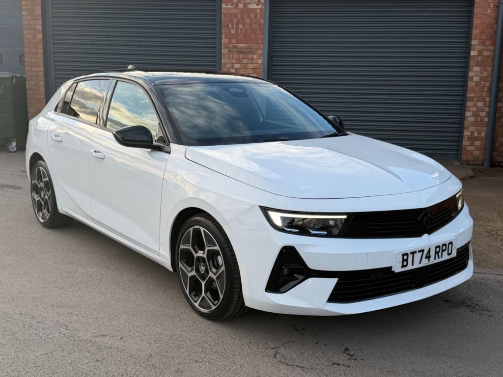 Used Vauxhall Astra 2024 for sale - 76438935: Photo 1