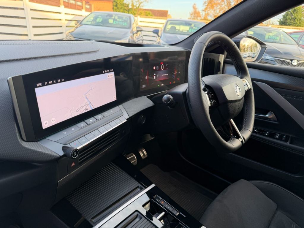 Used Vauxhall Astra 2024 for sale - 76438935: Photo 4